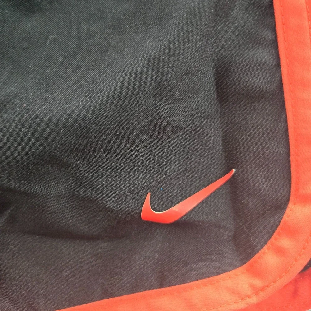 Nike Men Swimwear Large Black Red‎ Striped Swim Trunks Swoosh Logo Drawstring